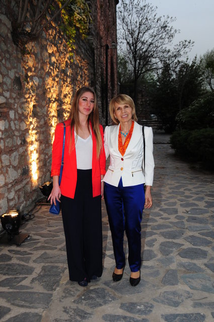 YAPRAK ERGÜDEN, EBRU SANVER
