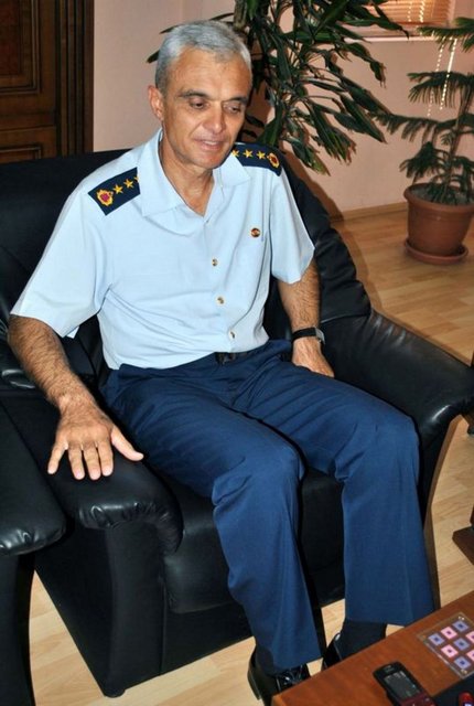 Afyonkarahisar Hava Meydan Komutanı Kurmay Albay Seyfullah Sönmez