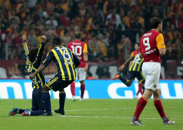 Maçta Sow'un sakatlandığı an geçmiş olsun dileyen Terim yine adamlık dersi verdi