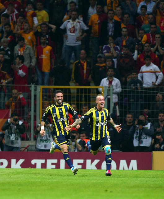 Rüya yaz 1905'e yolla şampiyonluk şarkısı düşmesin dillerden melodisi cebine gelsin!