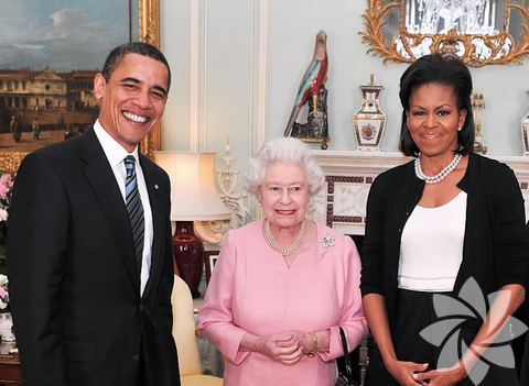 Kraliçe Elizabeth ve Obama Ailesi 