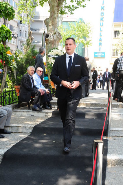 ALİ GÜRSOY