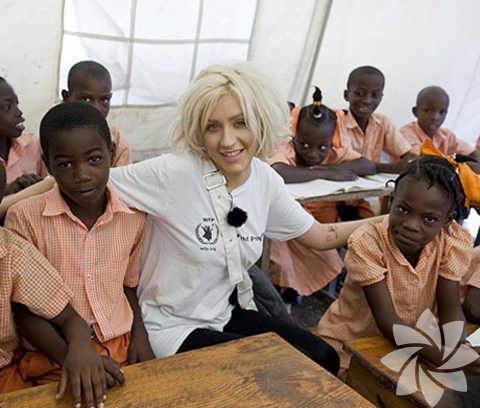 Christina Aguilera - Worl Food Programme