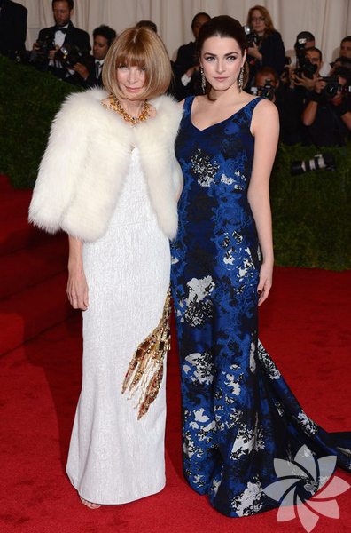 Anna Wintour - Bea Shaffer