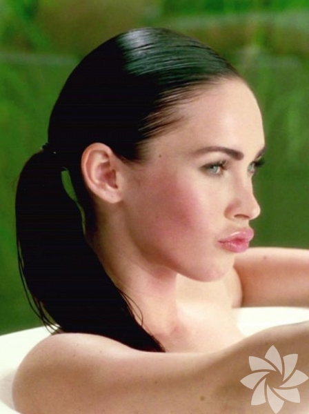 Super Bowl - Megan Fox