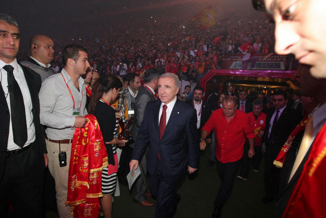 ÜNAL AYSAL 