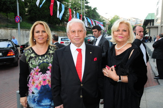 ÖZLEM YILMAZ, YUSUF - ŞEHZA ÖZTİRYAKİ 