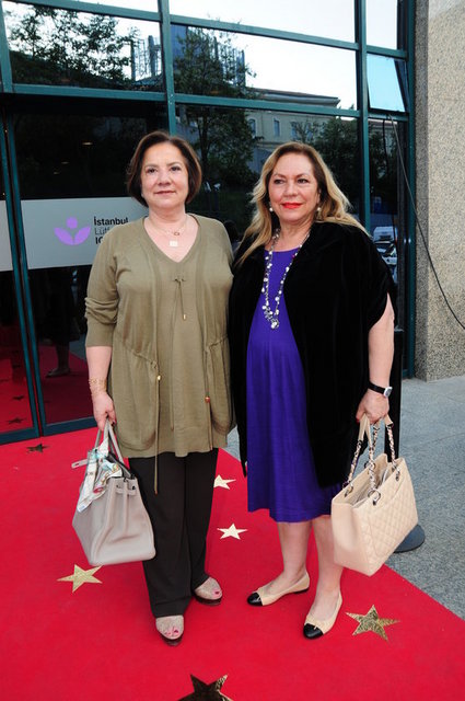 HÜLYA AŞIK, SİBEL VATANDOST 