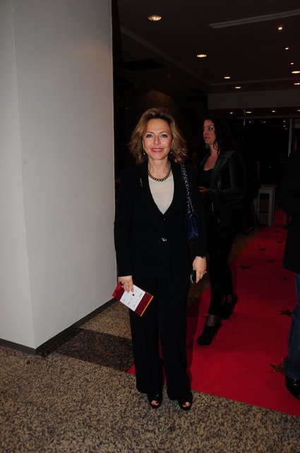 LİNDA KUYUMCUYAN 