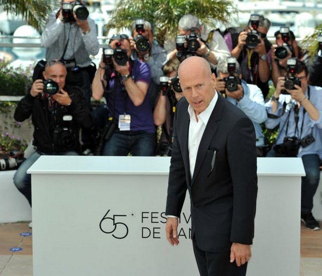 BRUCE WILLIS