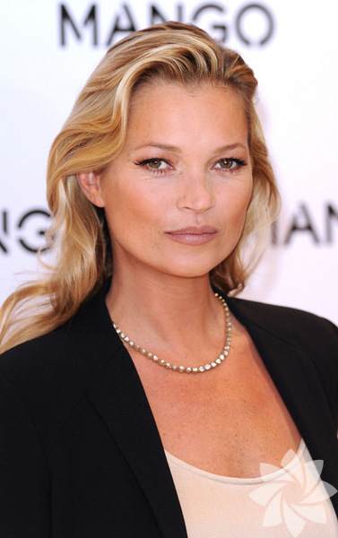 94- Kate Moss