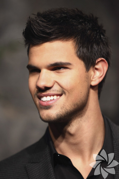 67- Taylor Lautner