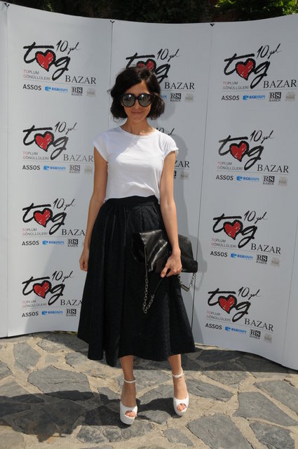 EZGİ KIRAMER 