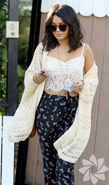 Kesik büstiyer - Vanessa Hudgens