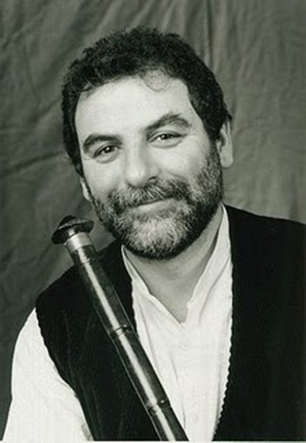 Fransız Kültür Merkezi'nde; 12 Haziran Salı, saat 19.00'da, Kudsi Erguner ve Denis Raisin Dadre Müzik Söyleşisi. Katılım ücretsiz. Tel: (212 393 81 11)