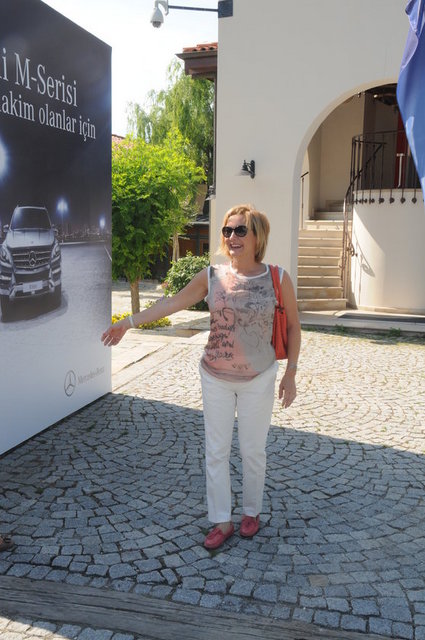 REVNA DEMİRÖREN 