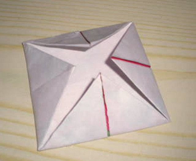 Hiçbir kağıt 7 defadan fazla 2'ye katlanamaz