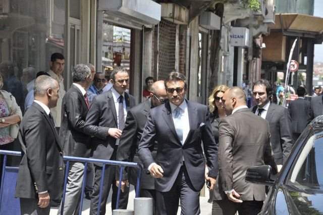 KÜRŞAT TÜZMEN