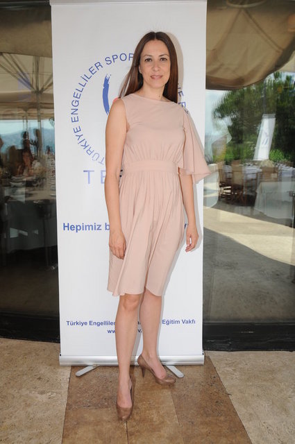 ÖZLEM GÜSAR 