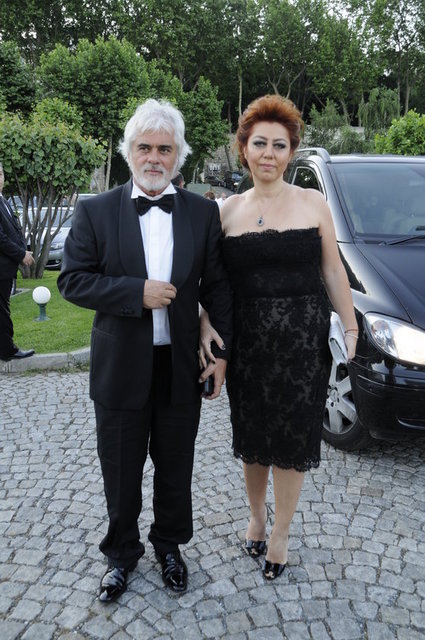 AYŞEGÜL - AHMET HOTİÇ 
