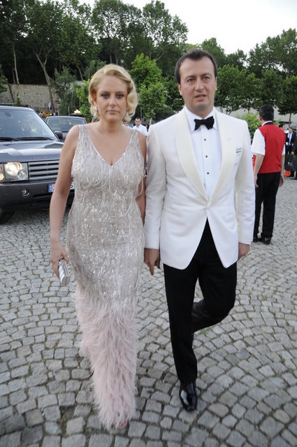 AYLİN - HAKAN SARUHAN