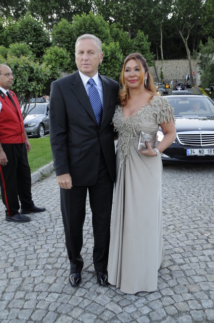 ARZU - ALİ DÜRÜST