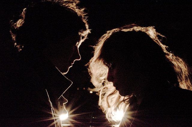 Beach House / Bloom