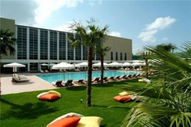 Hillside City Club/  Etiler