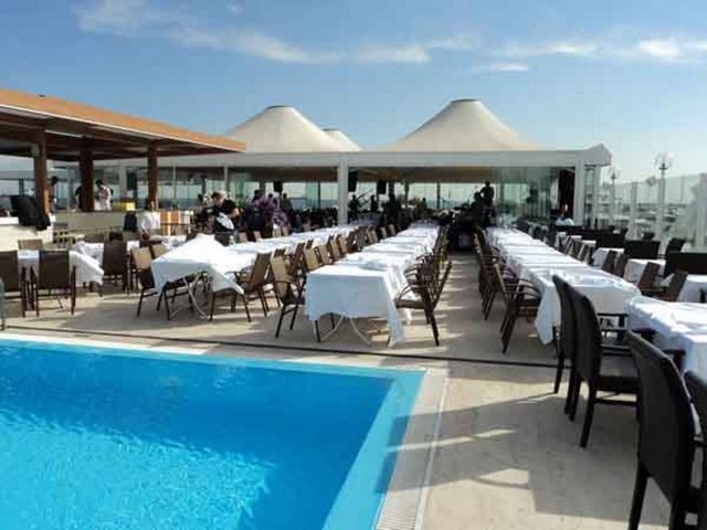 Hafta içi günlük 50 TL, hafta sonu 65 TL ödeyerek buraya giriş yapabiliyorsunuz