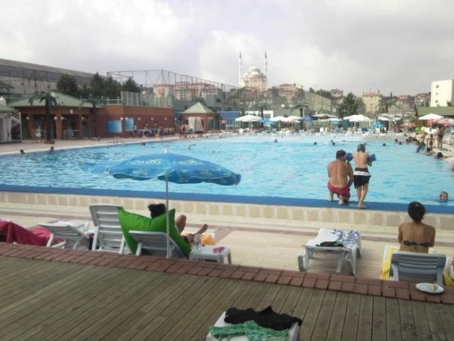 7-14 yaş arası hafta içi: 30 TL - 7-14 yaş arası hafta sonu: 40 TL