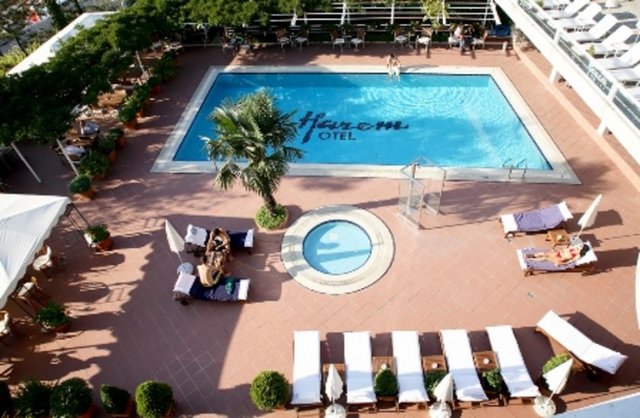 Fiyatları hafta içi 40 TL, hafta sonu 50 TL. - Hafta sonu iki gün gidecekseniz 80 TL