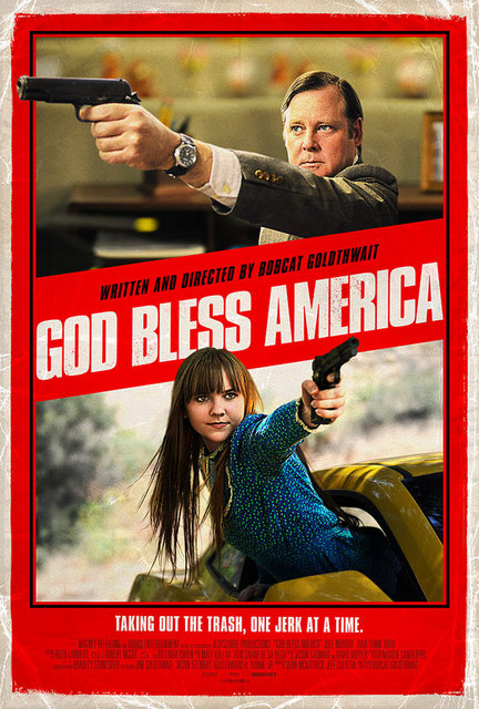 15-God Bless America (2011) -  - Bobcat Goldthwait'in Joel Murray-Tara Lynne Barr ikilisinden çıkardığı sübyancılığa varan katil çiftiyle ve bunun ışığındaki mizah anlayışıyla öne çıkan bir film. Kısa sürede kültleşmesi net olan yapıt için rahatlıkla sinsi bir beynin itirafları yorumu yapılabilir. Nihayetinde "Katil Doğanlar" tabanlı bir tüketim toplumu eleştirisi karşımızdaki.