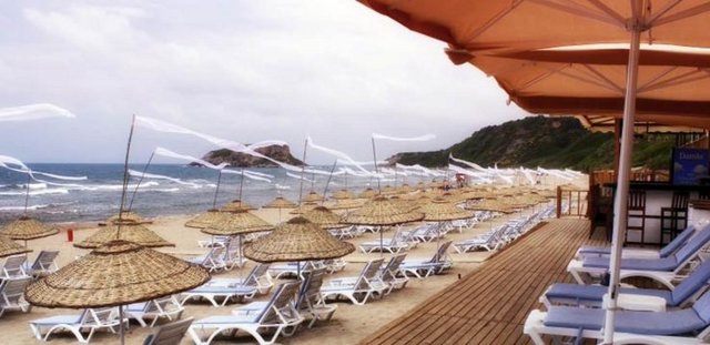 Aqua Beach'te yeme içmeden tutun da eğlenceye kadar pek çok alternatif bulabilirsiniz