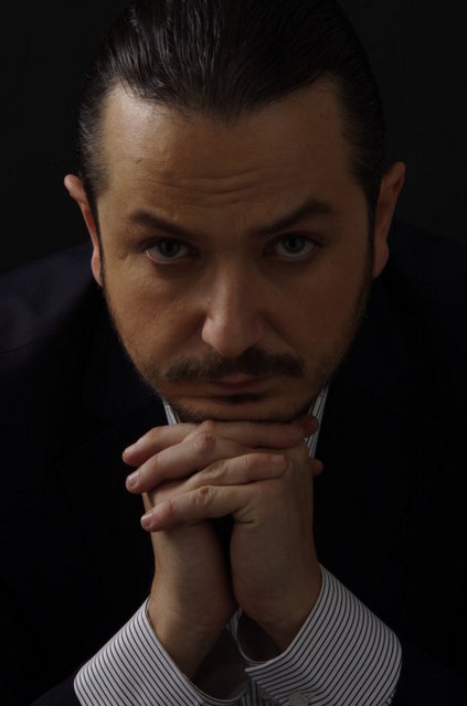 22 Haziran Cuma, Mayotte'de; saat 21.30'da, Güvenç Dağüstün. Giriş: 28 TL. Tel: (212 243 24 40)