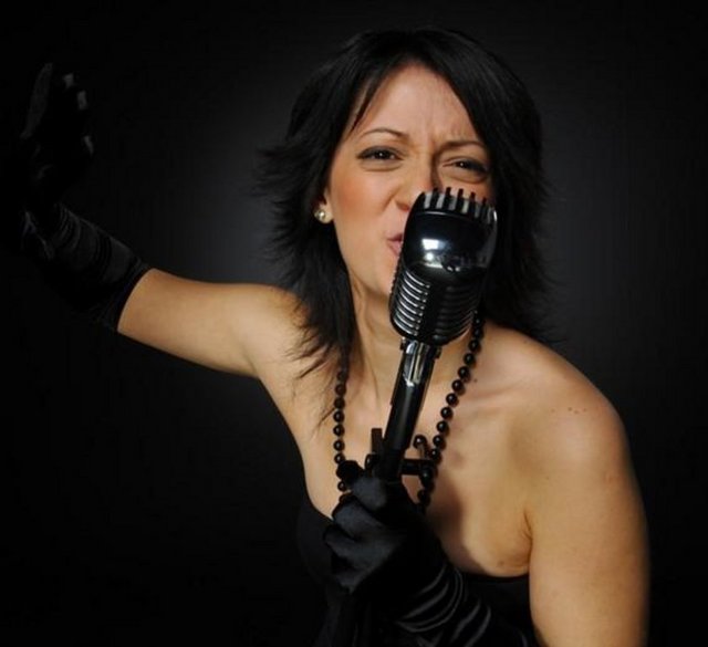 22 Haziran Cuma, Nardis Jazz Club'da; saat 22.30'da, Sezgi Olgaç Quartet. Giriş: 35 TL. Tel: (212 244 63 27) -