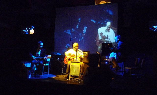 24 Haziran Pazar, Tamirane'de; saat 15.00'te, "Morning Jazz Sessions Moe Joe".Giriş: Ücretsiz. Tel: (212 311 73 09)