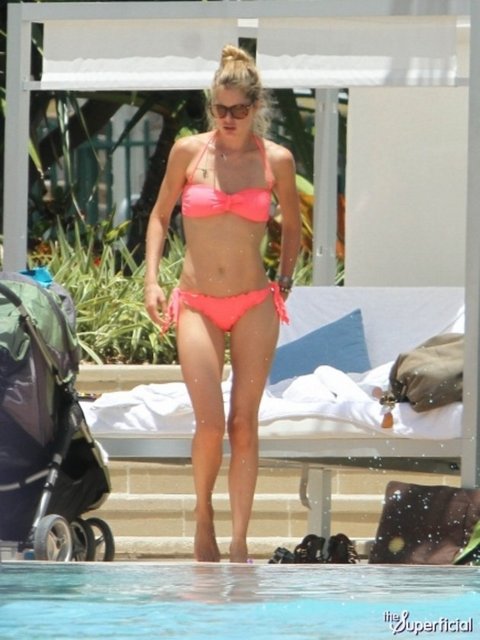 DOUTZEN KROES