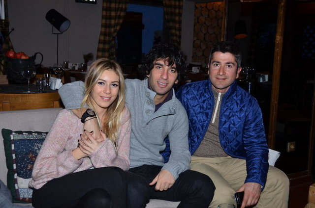 Arda Turan'nın kendisine çok dikkat ettiğini söyleyen Öğün, "Ligde şampiyonluğa oynadıkları için Arda kendisine dikkat ediyor.