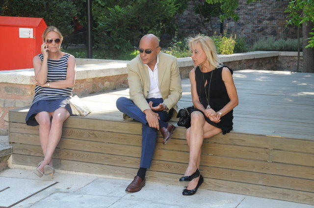 CAROLE - JEFF HAKKO, SELDA CERRAHOĞLU