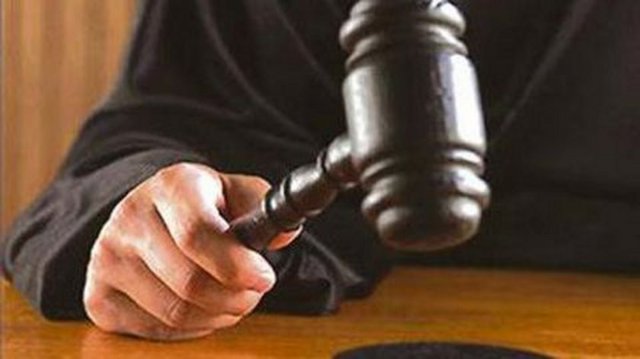 KİRAYI İKİ AY AKSATAN EVDEN ÇIKARTILACAK: Kirasını ödemeyen kişiye evsahibi öncelikle ihtar çekecek. İki defa ihtar çekilen kiracı, kira döneminin bitiminde bir ay içerisinde dava yoluyla tahliye edilecek.