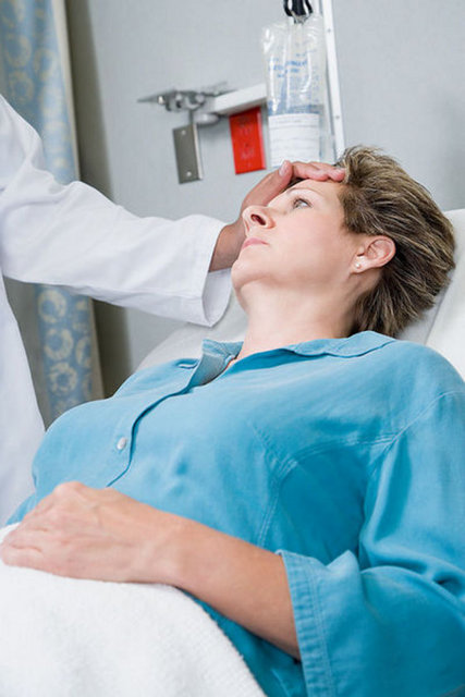 Hiçbir sosyal güvenceden yararlanamayacak durumda olan, uğradığı zararın giderilmesi için acil parasal desteğe ihtiyaç duyanlara, "geçici ödeme" yapılabilecek. -