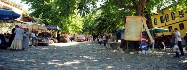 NE YENİR? - Cumalıkızık'ın kahvaltısı ve lorlu gözlemesi meşhur.