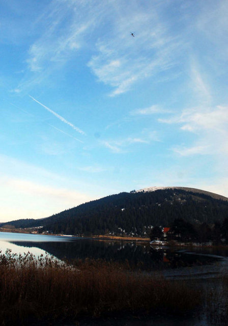 Ayrıca Abant halkı, çarşıda elde yaptıkları pestiller de denenmesi gereken yiyeceklerden. -