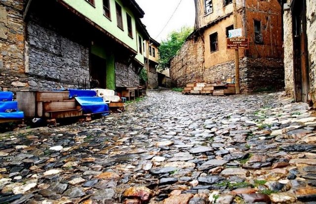 Sokaklarında gezmek ise ayrı bir keyif katar insana