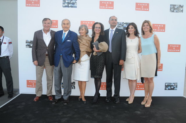 BÜLENT ECZACIBAŞI, BURHAN - ANGELA DOĞANÇAY, ROSE MARIE BRAVO, ALİ ÜLKER, ZUHAL ŞEKER, OYA ECZACIBAŞI 