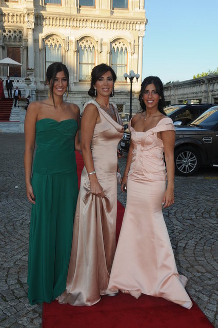 ZEYNEP, AYNUR, ECEM TOPRAK
