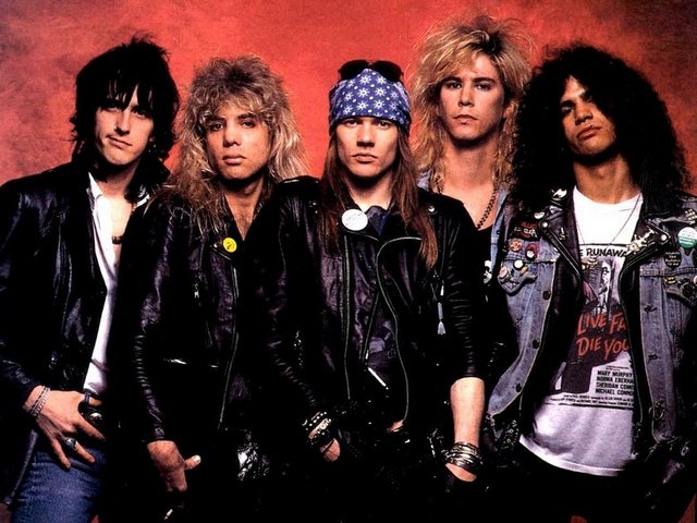 6 Temmuz Cuma, Parkorman'da; saat 12.00'den itibaren "Tuborg GoldFest" kapsamında, Guns'n Roses, Şebnem Ferah, Apocalyptica, Godsmack, Lacuna Coil, Ugly Kid Joe, Sweet Savage ve Ayşe Saran. Giriş: 165, 137 TL. Tel: (212 285 95 47)