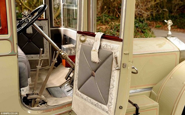 Bonhams'tan James Knight, "Şimdiye kadar tanık olduğum en uzun süren otomobil satışıydı" dedi.