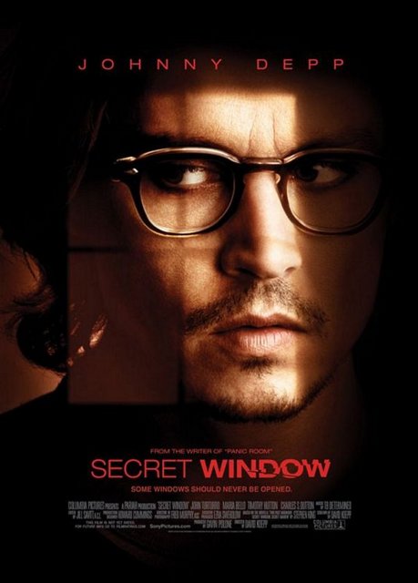 15-Gizli Pencere (Secret Window) (2004): Kopyacılıkla suçlanan bir yaratıcı, onun peşinde bir adam ve gizem duygusu... Stephen King'in romanından David Koepp'in sinemalaştırdığı eser, Johnny Depp'in varlığıyla da çokça kalite depoluyor. -