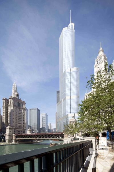 Trump International Hotel - Şikago - 423 metre 